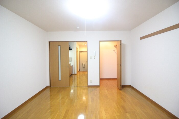 物件内観写真10　(内観写真)