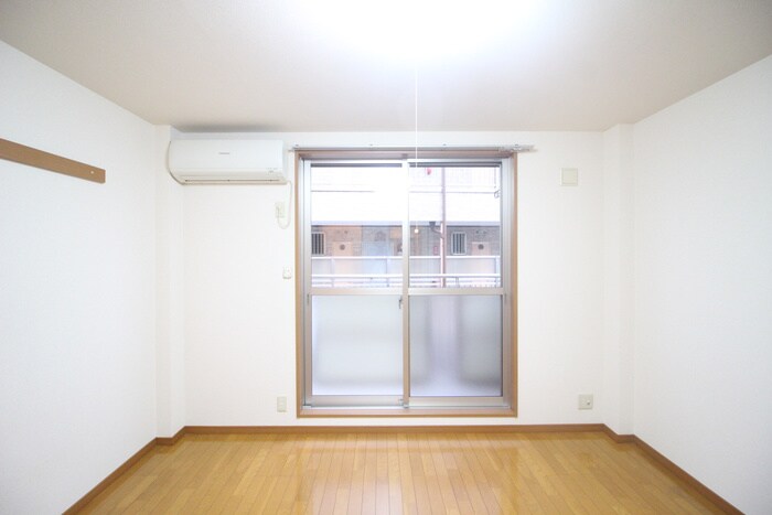 物件内観写真12　(居室)