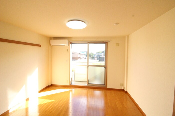 物件内観写真16　(居室)