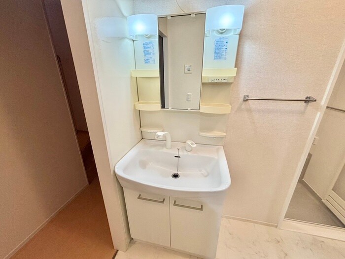 物件内観写真11　(洗面)