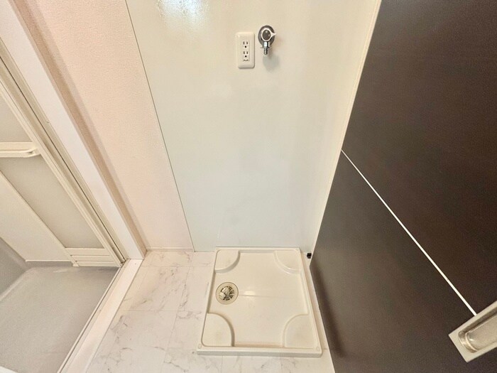 物件内観写真19　(洗濯機置場)