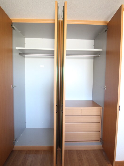 物件内観写真15　(収納)