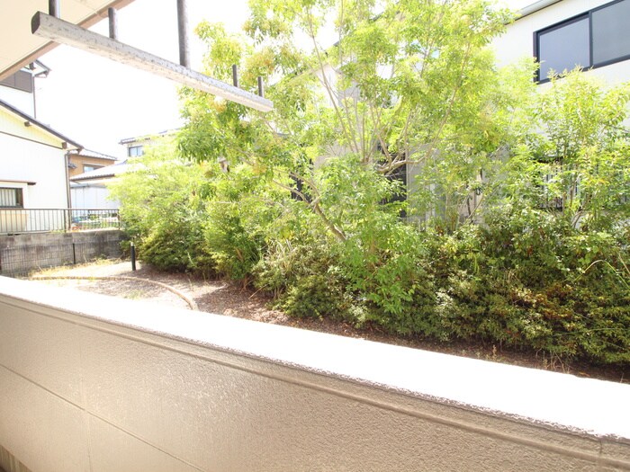 物件内観写真22　(室内からの展望)