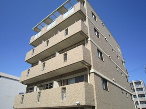 ア－ルズコ－ト明が丘外観写真