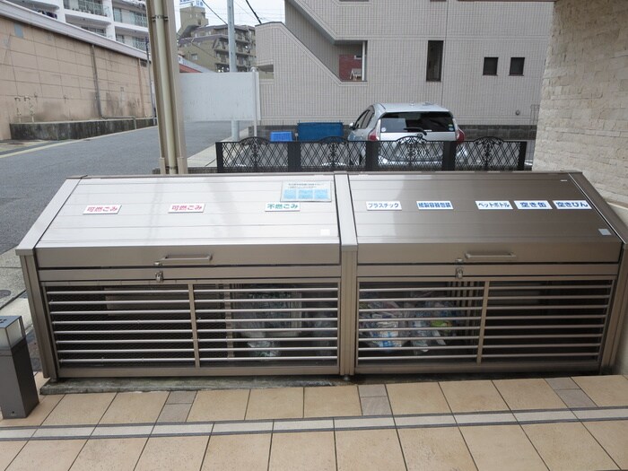 物件外観写真4　(建物設備)