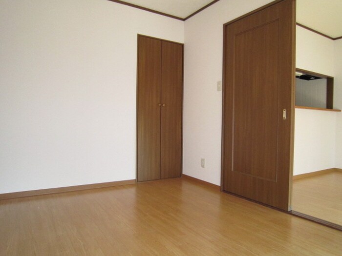 物件内観写真10　(居室)