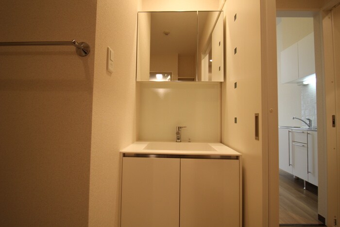 物件内観写真11　(洗面)