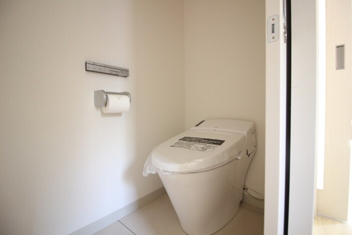 物件内観写真8　(トイレ)