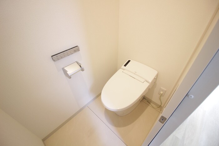 物件内観写真11　(トイレ)