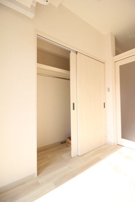 物件内観写真15　(収納)