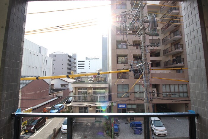 物件内観写真22　(室内からの展望)