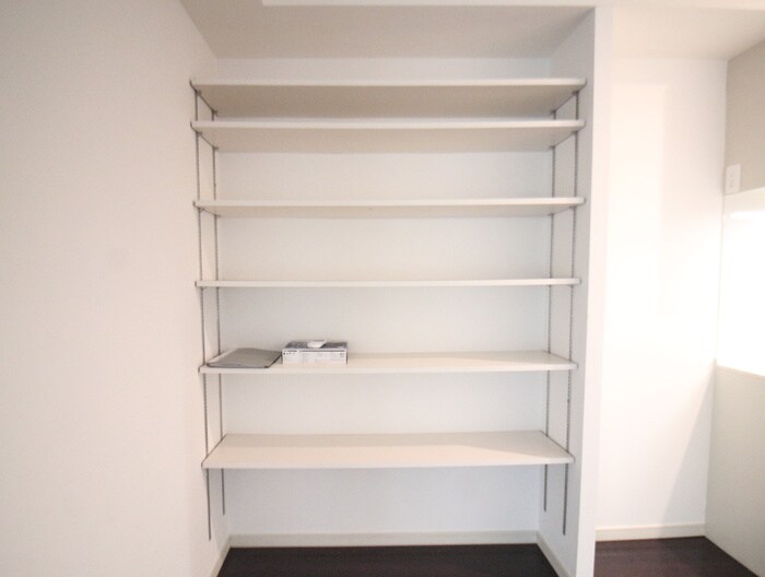 物件内観写真10　(収納)