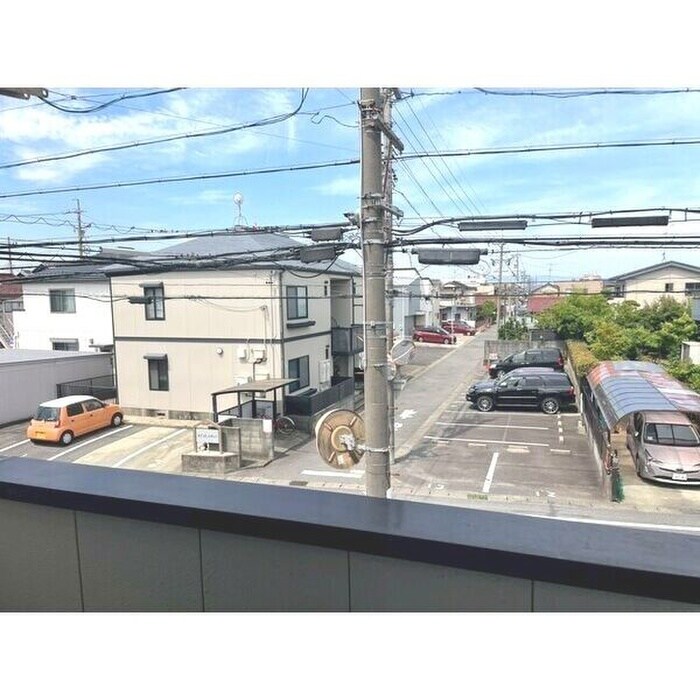 物件内観写真10　(室内からの展望)