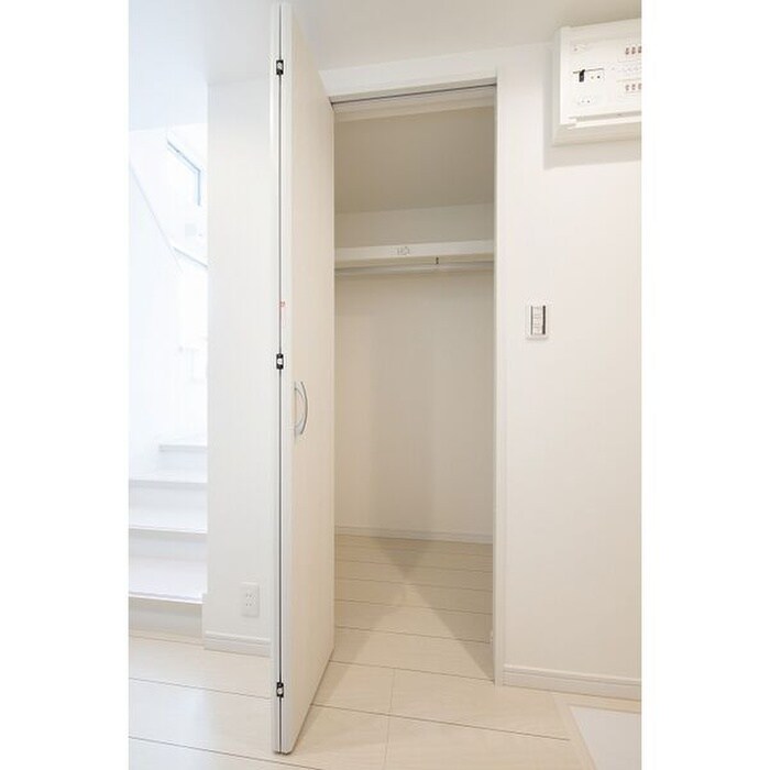 物件内観写真13　(収納)