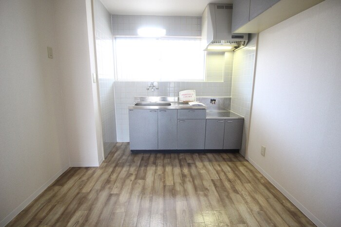 物件内観写真10　(内観写真)