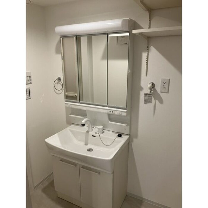 物件内観写真6　(洗面)