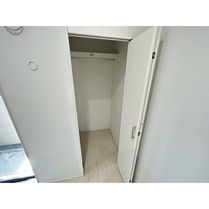 物件内観写真12　(収納)