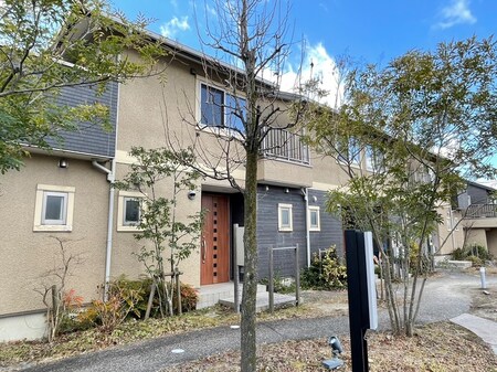 ＧｒｅｅｎＣｏｕｒｔ社が丘Ｆ棟外観写真