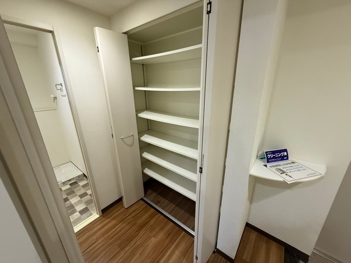 物件内観写真17　(靴箱)