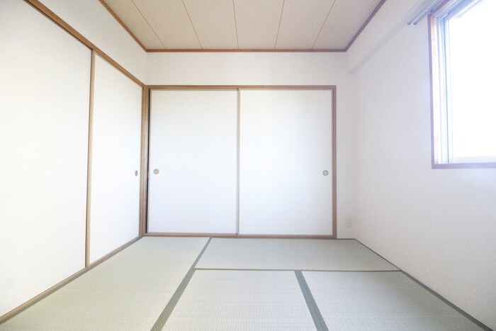 物件内観写真8　(居室)