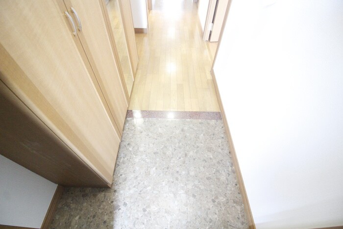 物件内観写真21　(玄関)