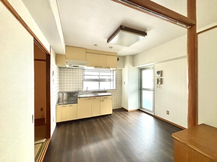 物件内観写真8　(居室)