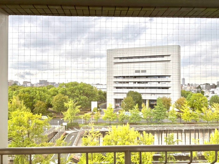 物件内観写真18　(室内からの展望)