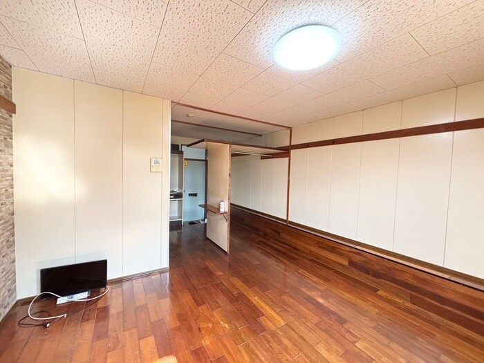 物件内観写真4　(居室)