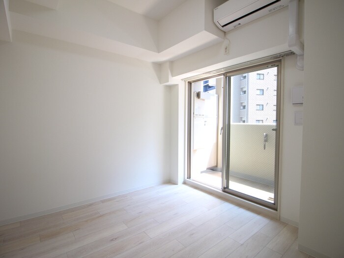 物件内観写真2　(居室)