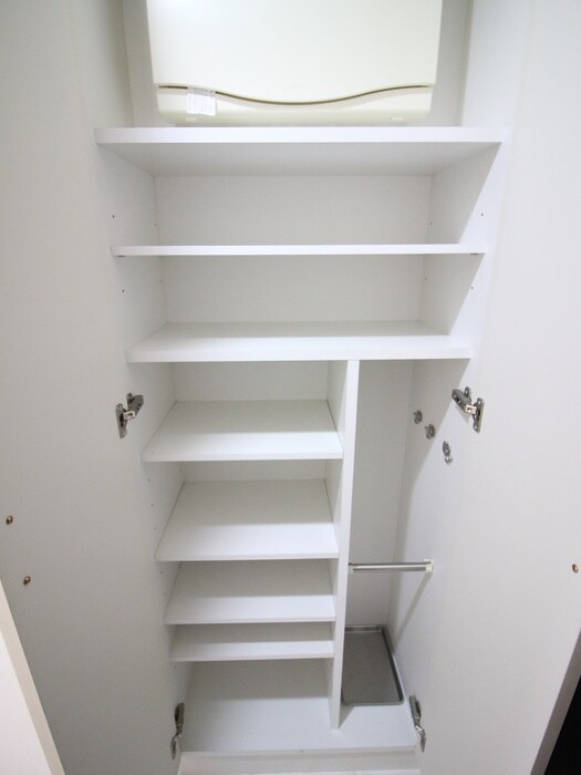 物件内観写真6　(靴箱)