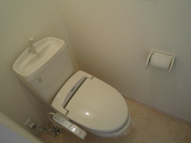 物件内観写真15　(トイレ)