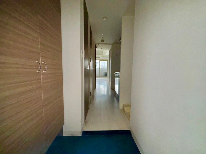 物件内観写真17　(玄関)