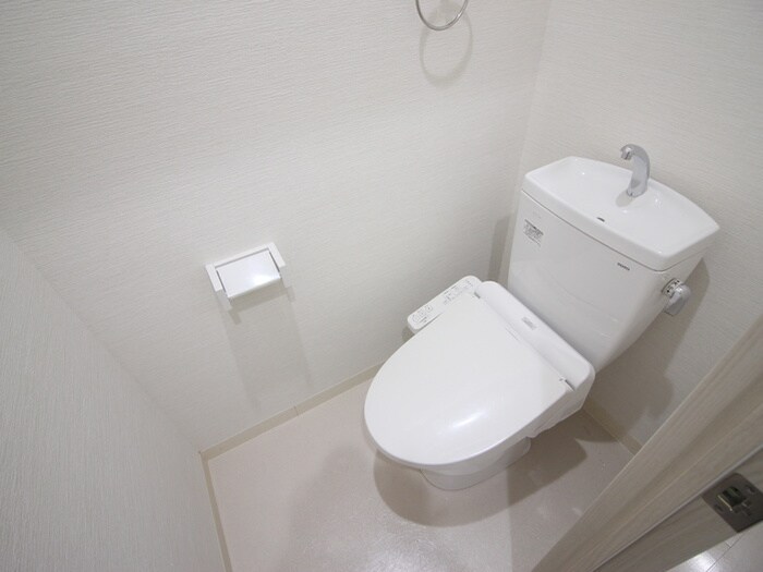 物件内観写真16　(トイレ)