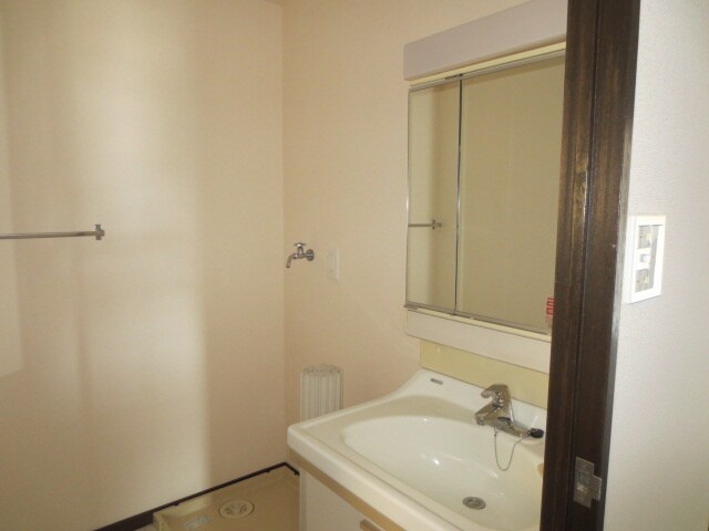 物件内観写真8　(洗面)