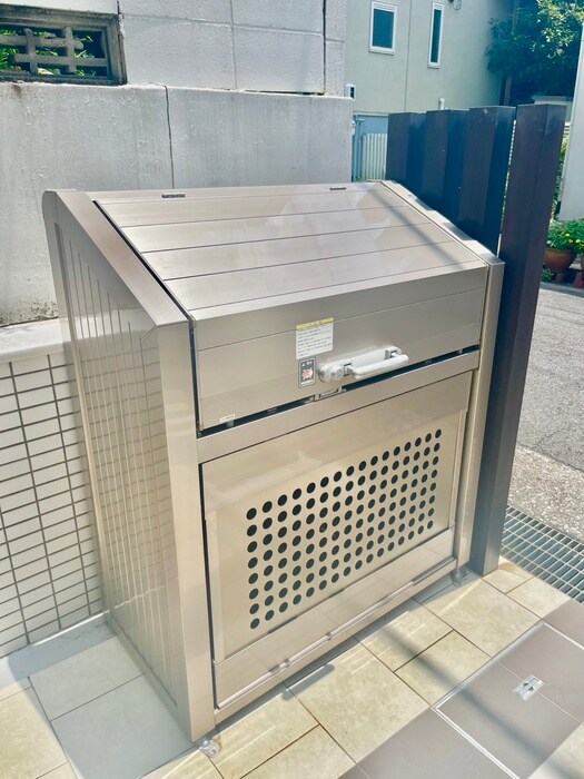 物件外観写真6　(建物設備)