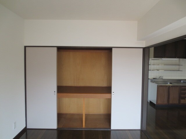 物件内観写真15　(居室)