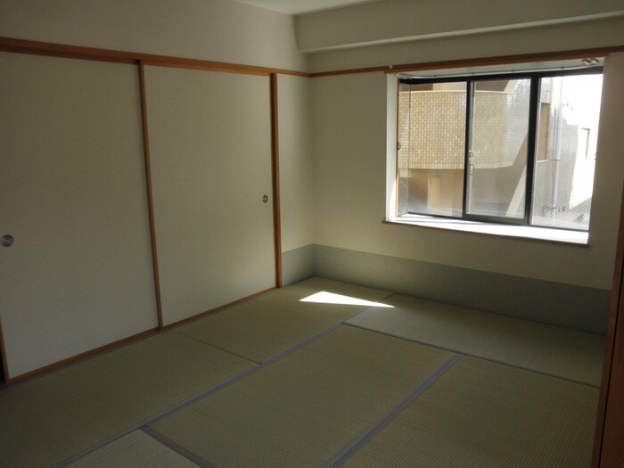 物件内観写真13　(居室)