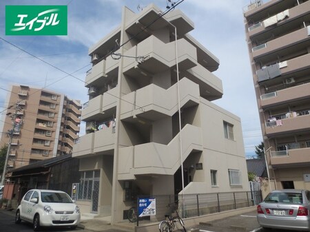 ファーストインターメゾン外観写真