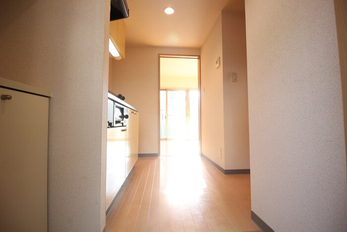 物件内観写真7　(廊下)