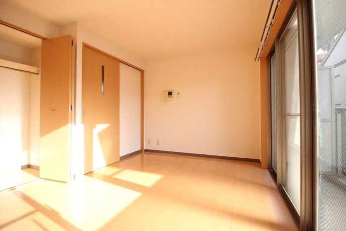 物件内観写真9　(居室)