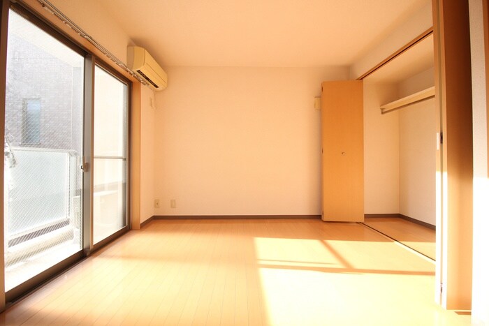 物件内観写真10　(居室)