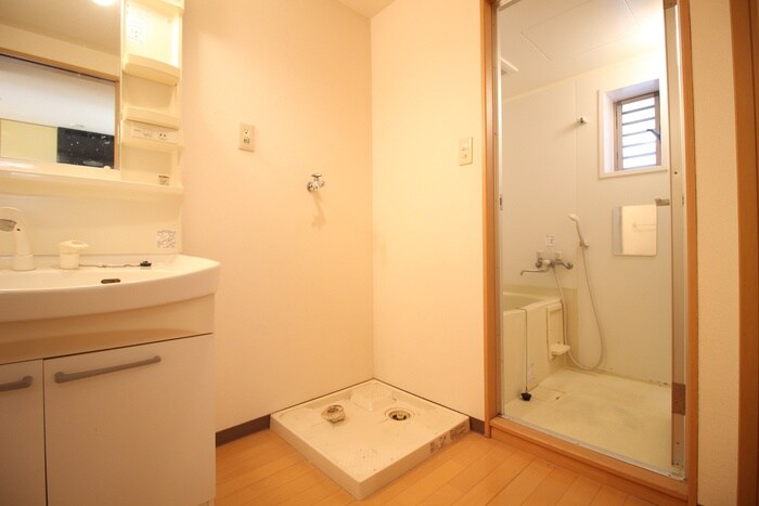 物件内観写真11　(洗面)