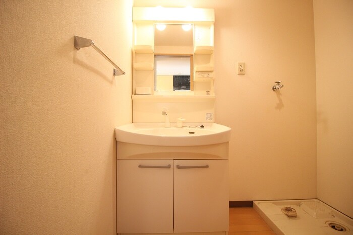 物件内観写真12　(洗面)