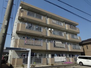 メゾンエクセル日比津外観写真