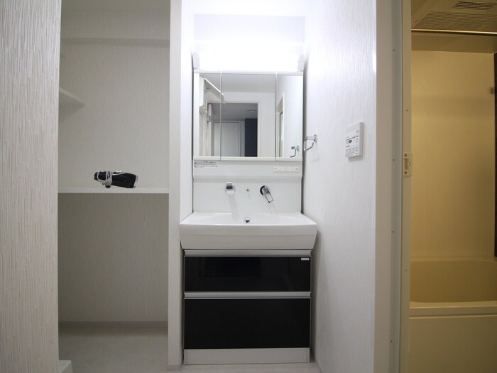 物件内観写真10　(洗面)