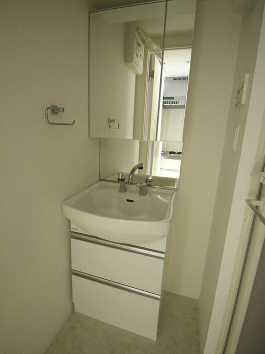 物件内観写真12　(洗面)