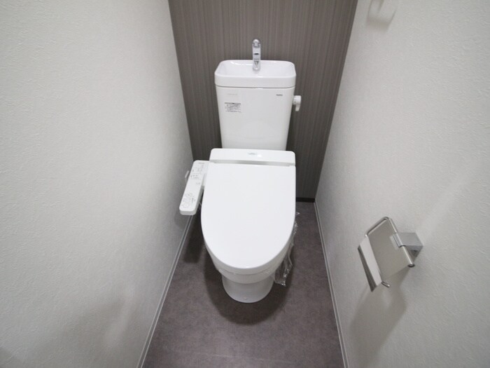 物件内観写真12　(トイレ)