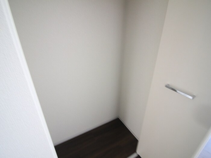 物件内観写真14　(収納)