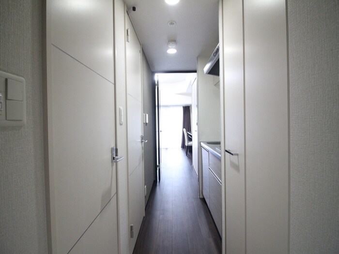 物件内観写真16　(廊下)