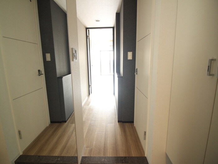 物件内観写真19　(廊下)
